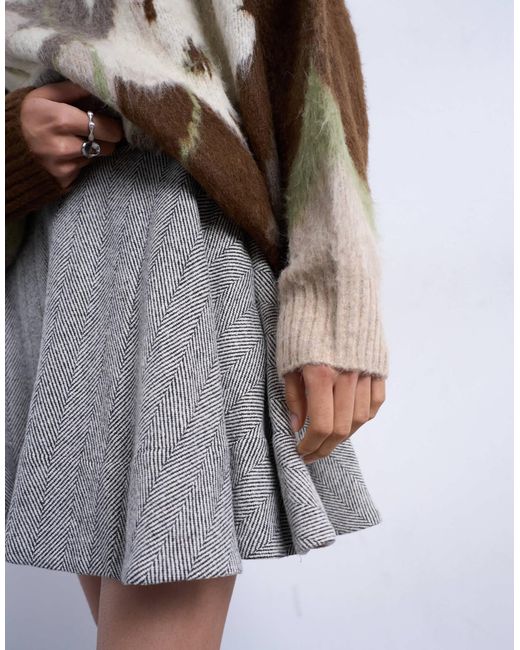 Mini-jupe évasée virevoltante à chevrons - noir et blanc TOPSHOP en coloris White