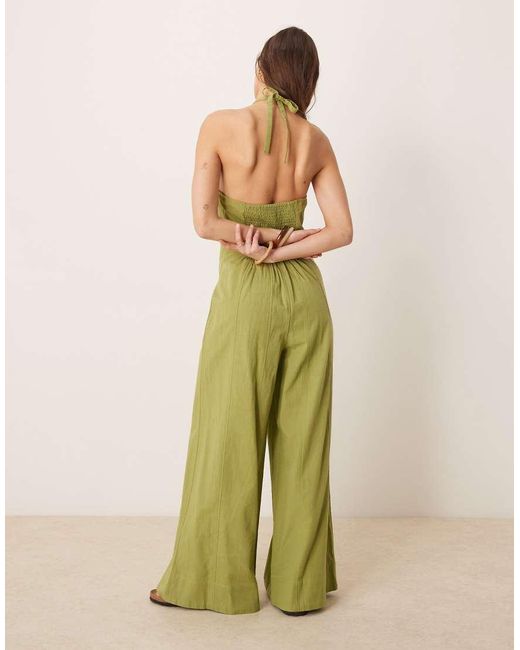 Tuta Jumpsuit Allacciata Al Collo A Fondo Ampio Con Cuciture Color Salvia di ASOS in Green