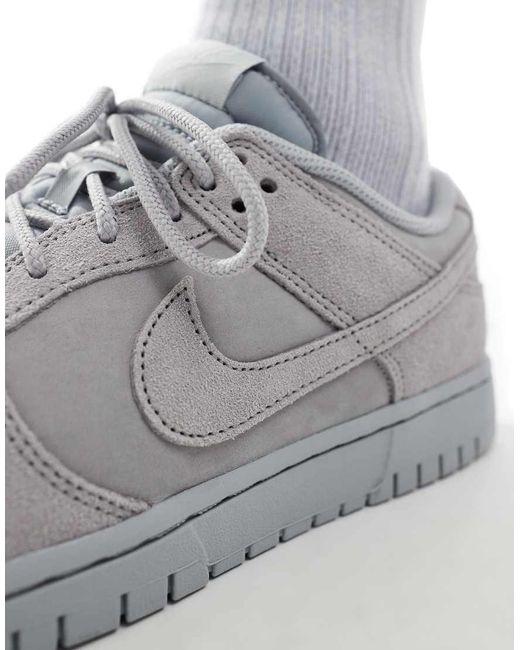 Nike White Dunk Low Retro Trainers for men