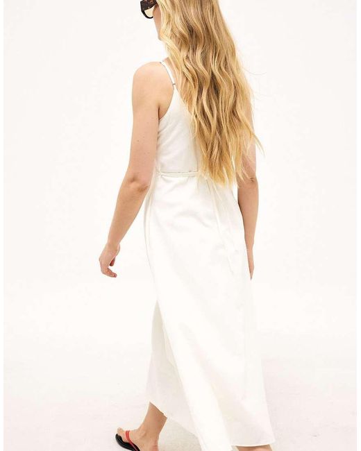NA-KD White Pintuck Detail Strap Midi Dress