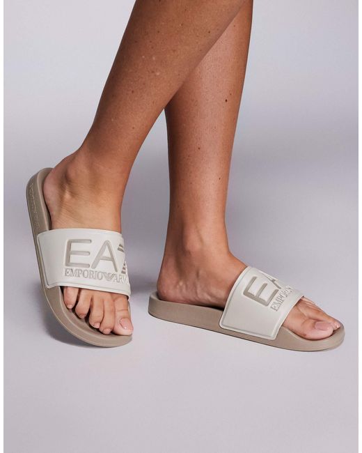 EA7 Natural Armani – – slider