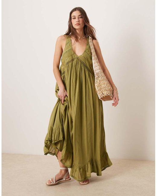 Vestito Lungo Oliva Con Scollo Rotondo Con Fondo A Punta di ASOS in Green
