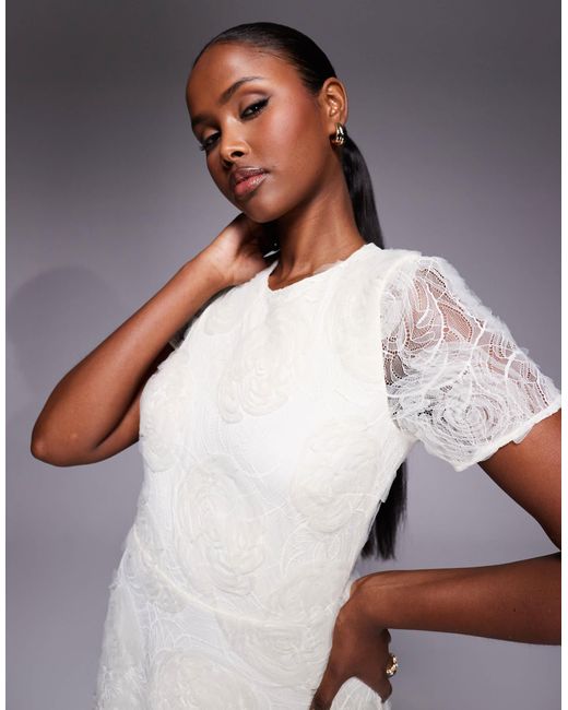 Robe Forever New en coloris White