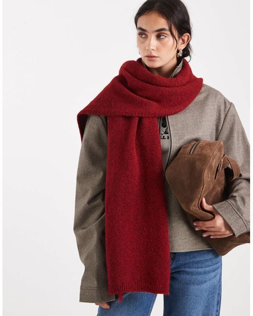 ASOS Red – flauschiger strickschal