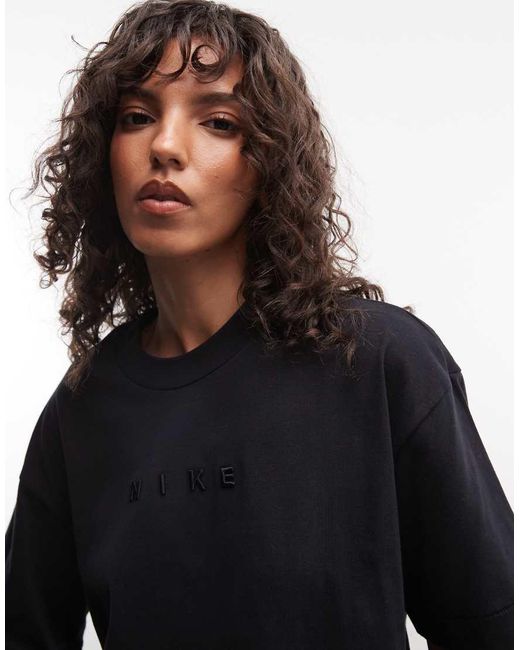 Camiseta Boxy Luxe En Nike de color Blue