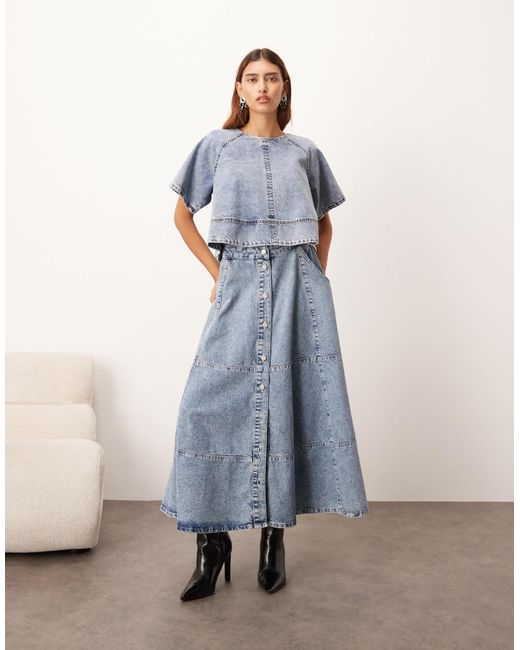 Jupe mi-longue boutonnée en jean d'ensemble - moyen délavé ARRANGE en coloris Blue