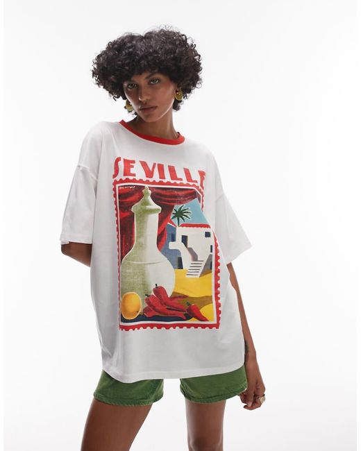 Camiseta Blanca Con Estampado Gráfico "Seville" Y Ribetes En Contraste De Punto Liso De TOPSHOP de color Red