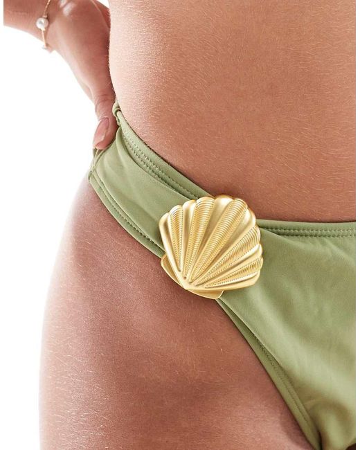 4th & Reckless Hoogopgesneden Bikinibroekje Met Gouden Schelpdetail in het Green