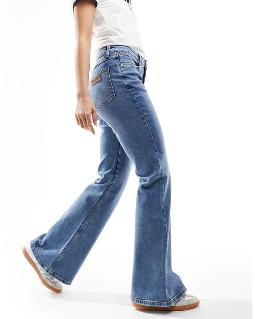 Fierce - jeans a zampa lavaggio vintage medio di Wrangler in Blue