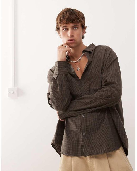 Camisa A Cuadros Pequeños De Corte Suelto De Weekday de hombre de color Brown