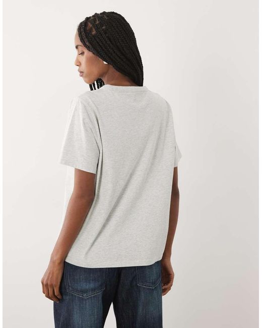Abercrombie & Fitch White Short Sleeve Everyday T-shirt
