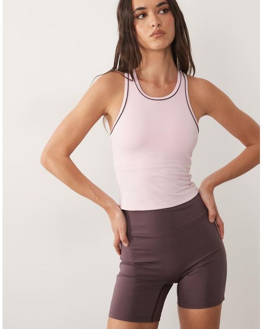 4505 Brown Active Scoop Neck Tank Top With Inner Bra And Piping Detail