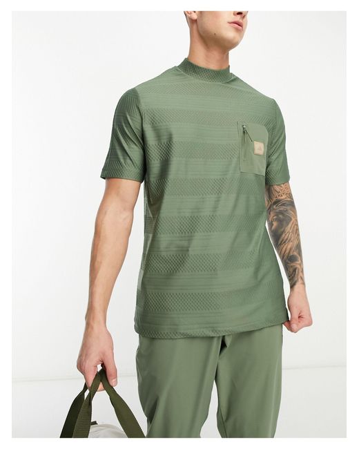Lesionarse solitario Paraíso Camiseta verde con cuello alto, bolsillo y patrón adidas Originals de hombre  de color Verde | Lyst