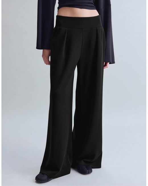Stradivarius Black Soft-touch Wide-leg Trousers With Darts