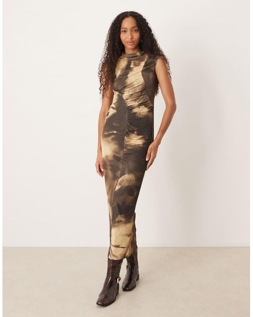 Vestido Midi Marrón Con Detalle Fruncido Drapeado En La Parte Delantera Y Estampado Difuminado De ASOS de color Brown