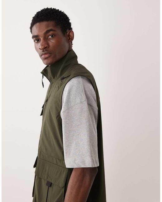 Regatta Green Anti-Insect Travel Light Bodywarmer for men