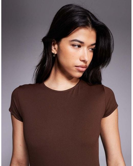 Body Marrón Chocolate Ceñido De Manga Corta De Poliamida De ASOS de color Blue