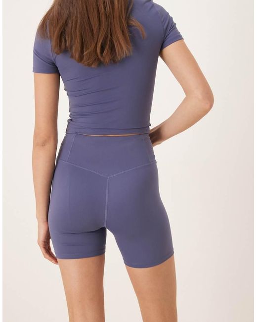 Pantalones Cortos Azules De Talle Alto Con Cinturilla De Pico Skinluxe De Tala de color Blue
