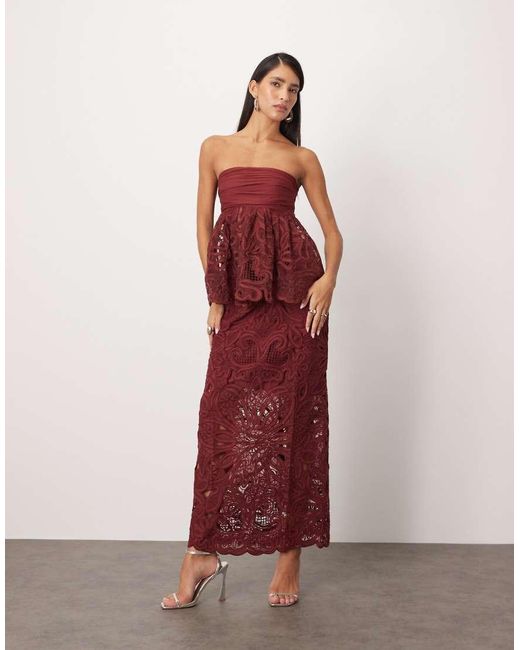 Top Rojo Vino Con Escote Palabra De Honor, Lazada En La Espalda Y Bordado Floral Cornely De ARRANGE de color Red