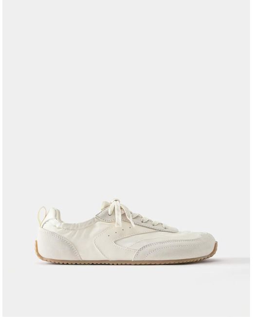 Sneakers Barefoot di Pull&Bear in Natural
