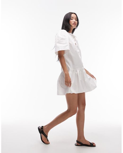 & Other Stories Mini Jurk Met Verlaagde Taille En Gestrikte Voorkant in het White