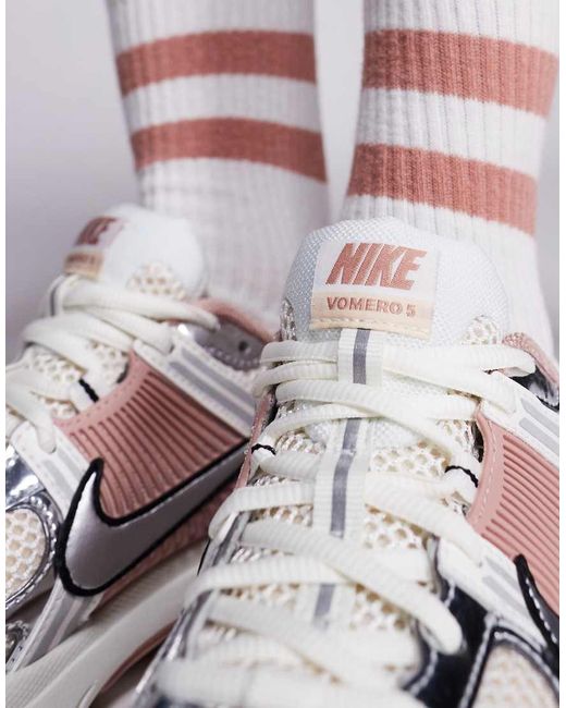 Nike Black Zoom Vomero 5 Unisex Trainers