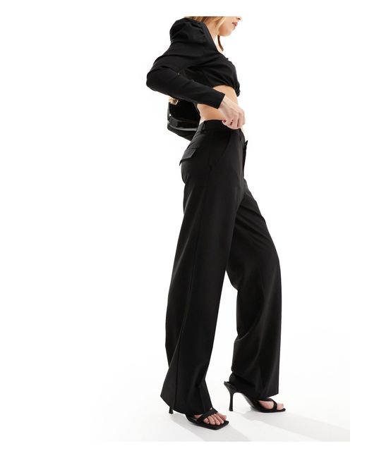 Str - pantalon droit habillé à taille mi-haute Stradivarius en coloris Black