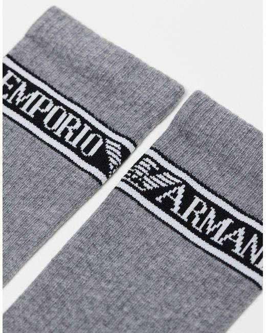 Bodywear - confezione a 2 paia di calzini sportivi grigi con logo di Emporio Armani in White da Uomo