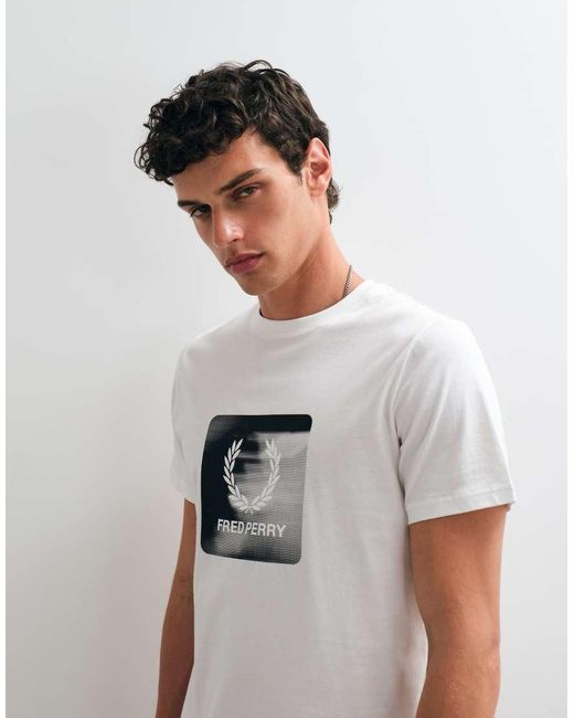 Fred Perry Gray Laurel Wreath Digital Logo T-Shirt for men
