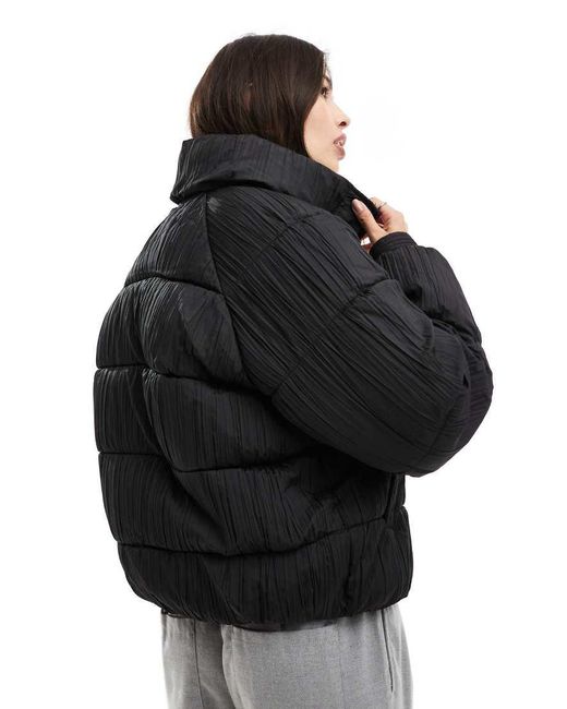 Vero Moda Black Textured Plisse Short Padded Coat