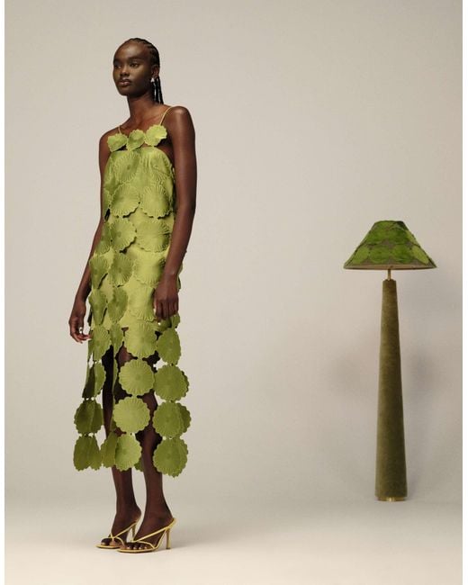 Robe mi-longue frangée à fleurs découpées - olive ARRANGE en coloris Green