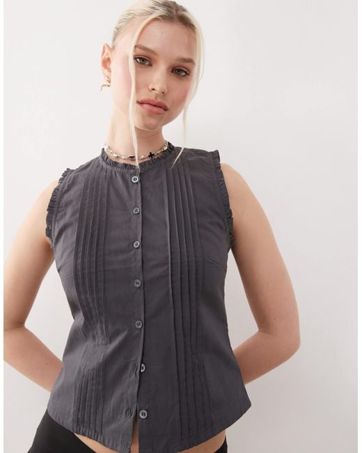 Motel Gray Yara Pintuck Fitted Blouse