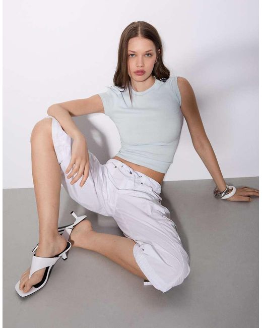 Bershka White Short Sleeve Round Neck T-Shirt