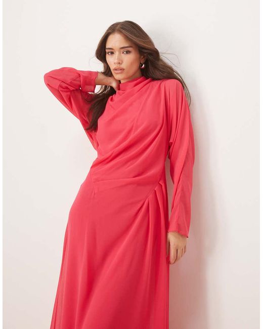Vestido Largo Rosa Con Cuello Alto De ASOS de color Pink