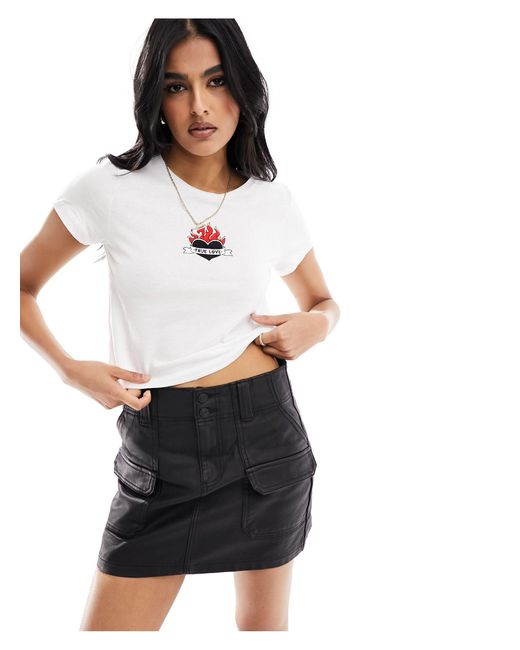 Noisy May White Cropped T-shirt With Heart Embroidery