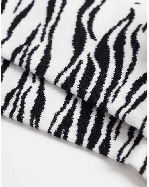 ASOS White Ankle Socks With Frill Edge