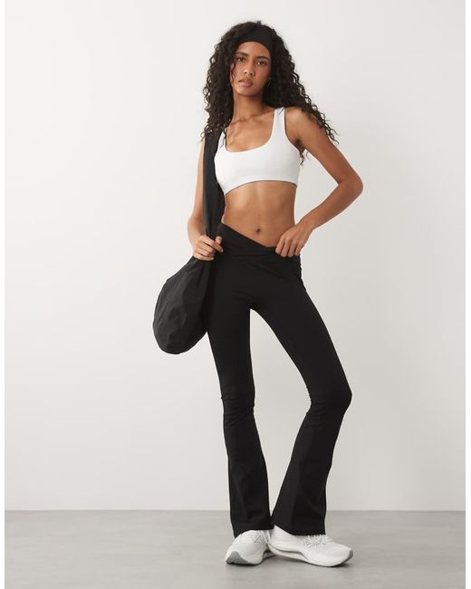 4505 Black Active Scoop Neck Racer Back Medium Support Sports Bra