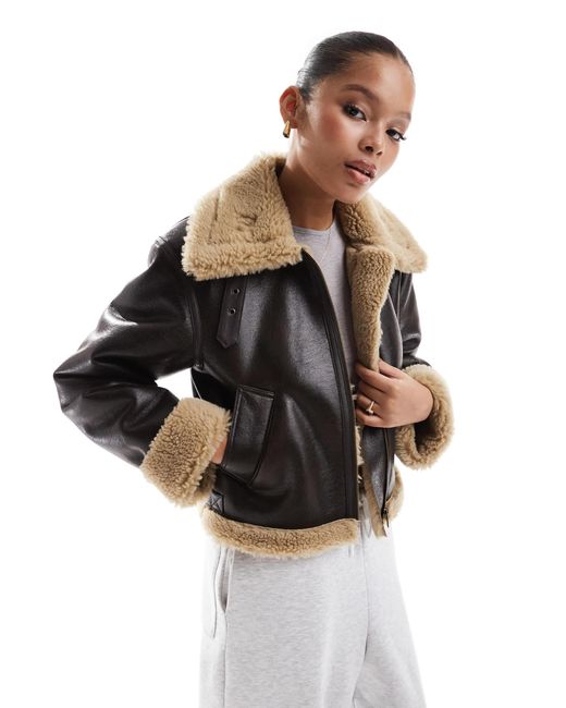 Blouson aviateur en fausse fourrure ONLY en coloris Black