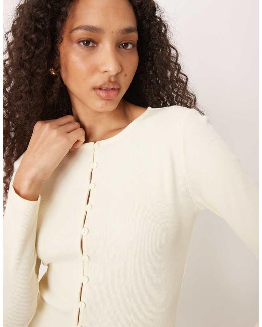 ASOS Compacte Top Met Mini Ribbels Knopen in het Natural