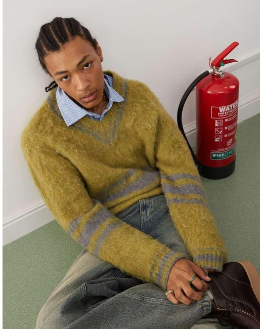 Vintage v neck jumper shop
