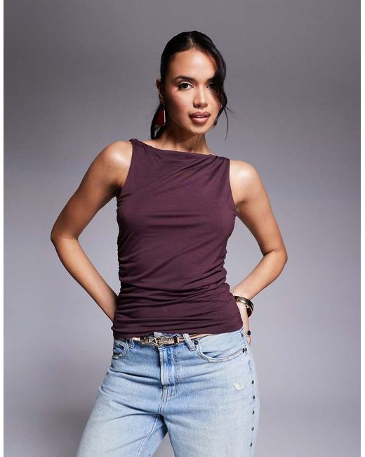 Top Rojo Fruncido Con Cuello Barco 365 De Tala de color Purple