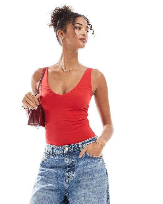 Bershka Red Ruched Side V-Neck Bodysuit