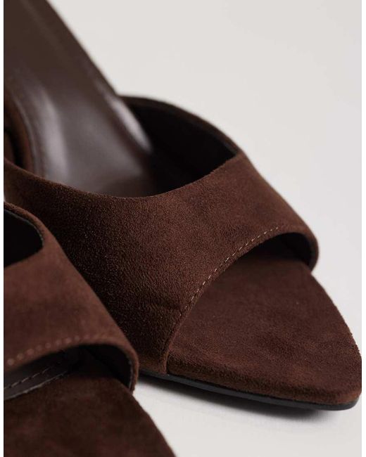 Ocon di SEQWL in Brown