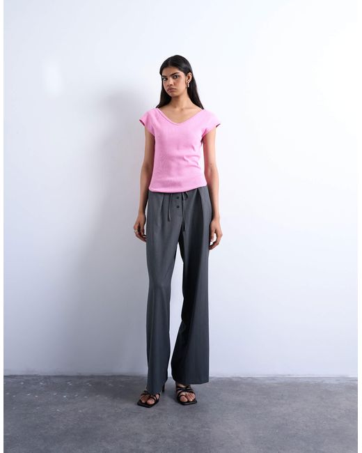 TOPSHOP Pink Rib Fitted V-neck Curve Hem Tee