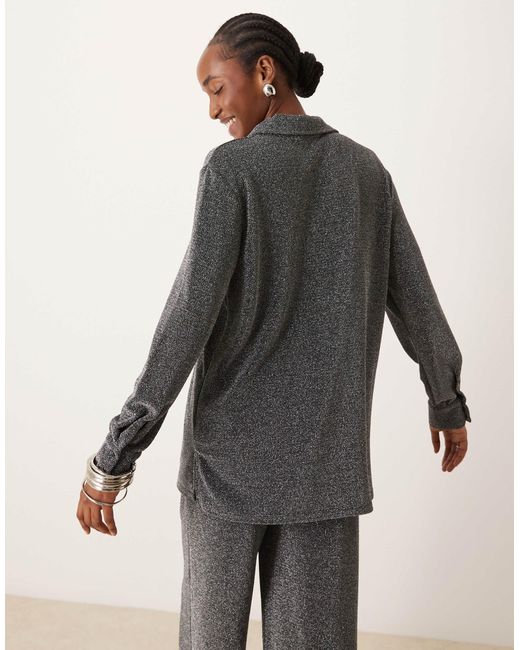 Chemise d'ensemble à manches longues avec paillettes Y.A.S en coloris Gray