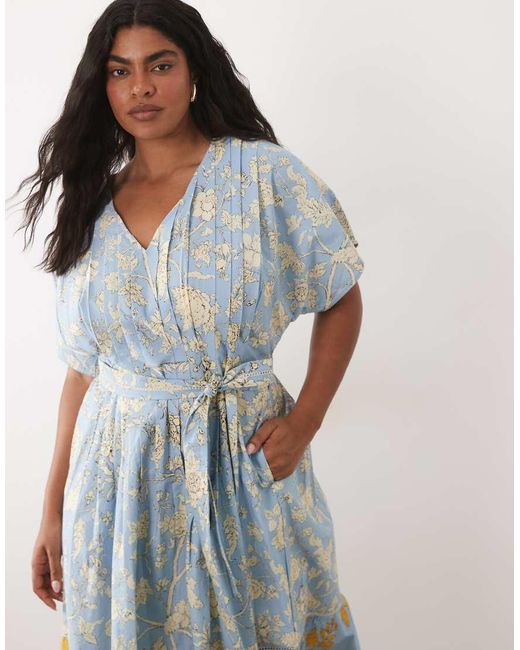 Hope & Ivy Plus Blue Wrap Midaxi Dress