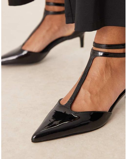 Zapatos Negros De Tacón Bajo De Charol Tosha De Raid de color Black