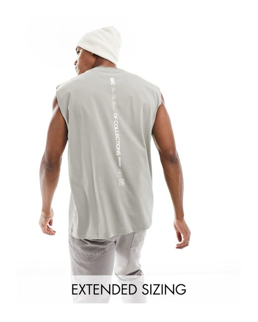 Camiseta gris extragrande sin mangas con estampado del logo en el centro ASOS de hombre de color White