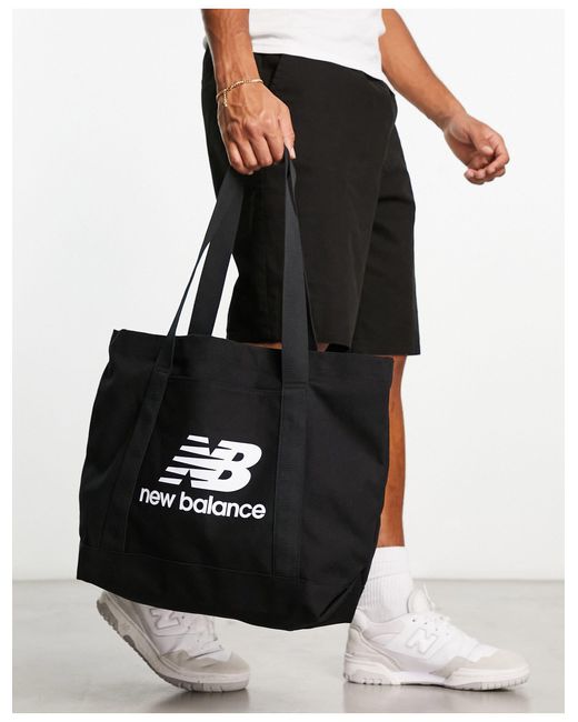 New Balance Black – schwarze tragetasche mit logo