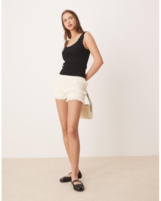 Jdy Natural Scallop Edge Knitted Vest